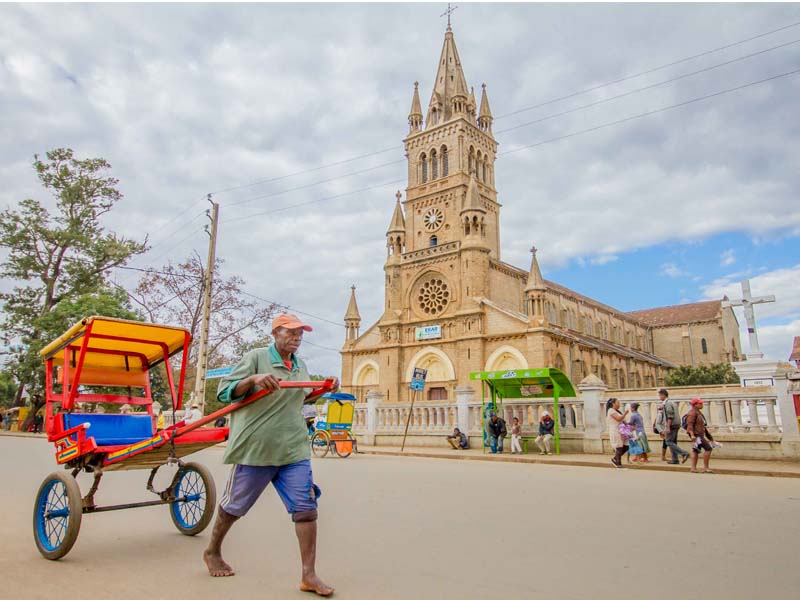 Madagascar-Antsirabe-Pousse-Pousse-3