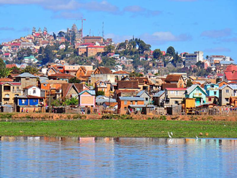 j1 antananarivo